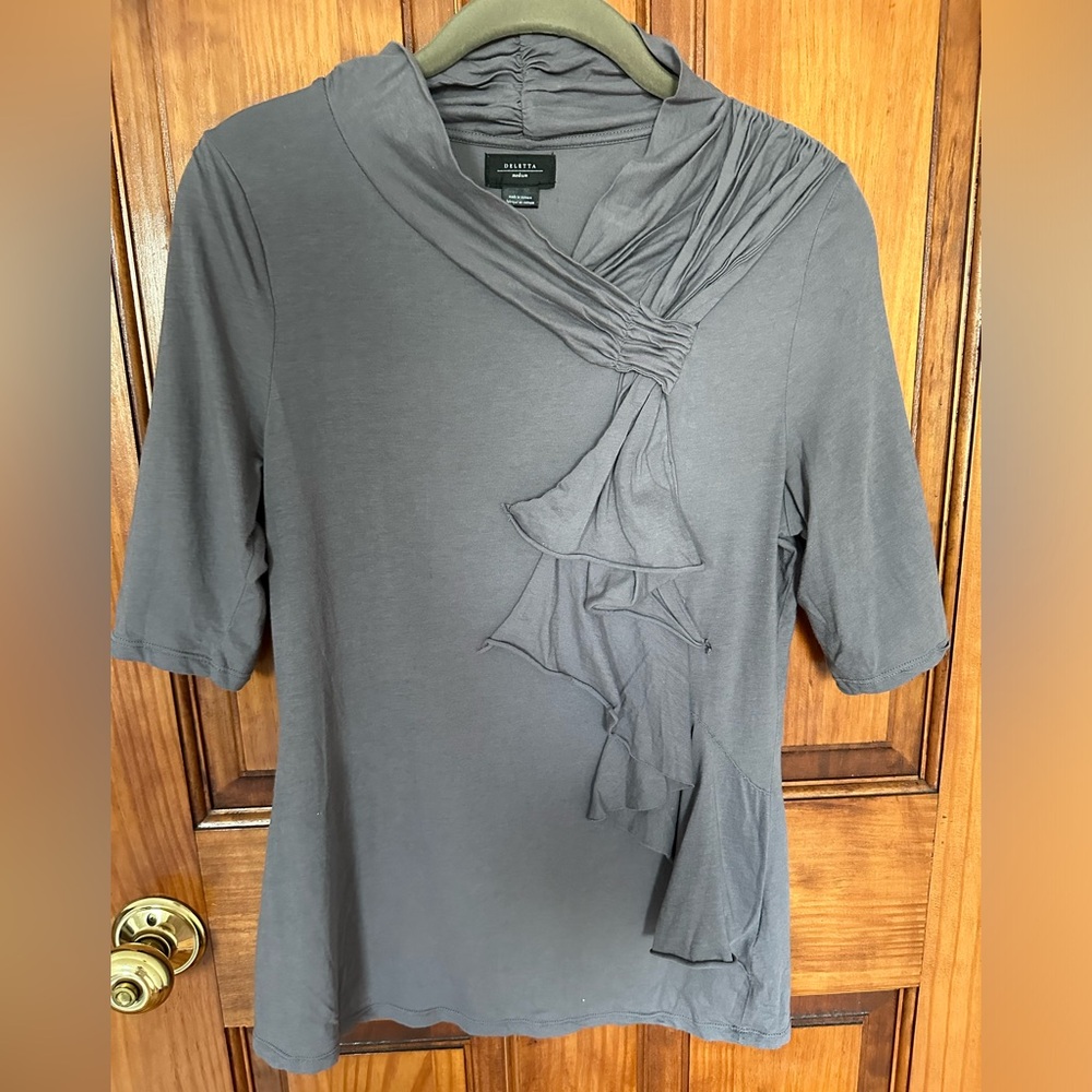 Anthropologie Gray Appliqué Top by Deletta in Size M